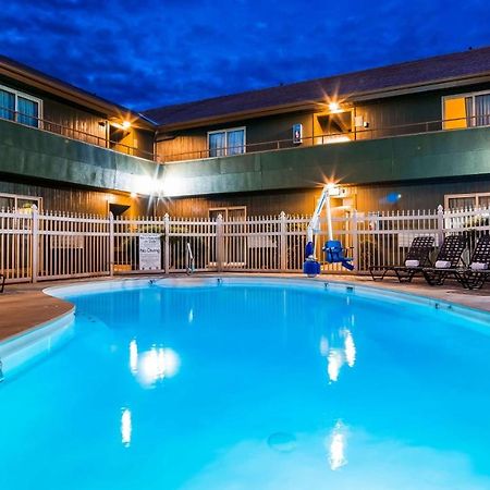 Rivertree Inn & Suites Clarkston Exterior foto